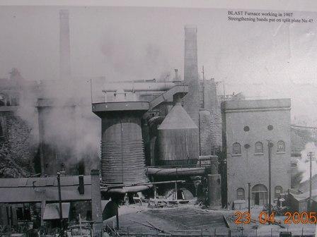 Blast furnace working in 1907.